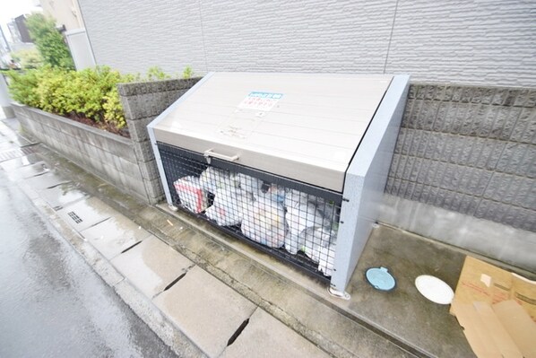 レオパレスプレミール中浦和Iの物件内観写真